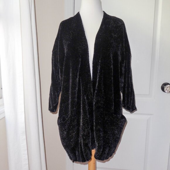 Moth Anthropologie LILY Soft Chenille Black Oversized Knit Cardigan Sweater XS - Picture 4 of 5